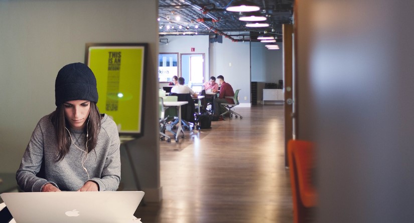 a coworking iroda előnye a sok tér
