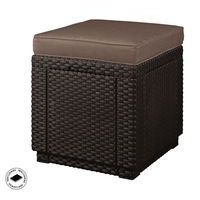 Cube kerti taburettek