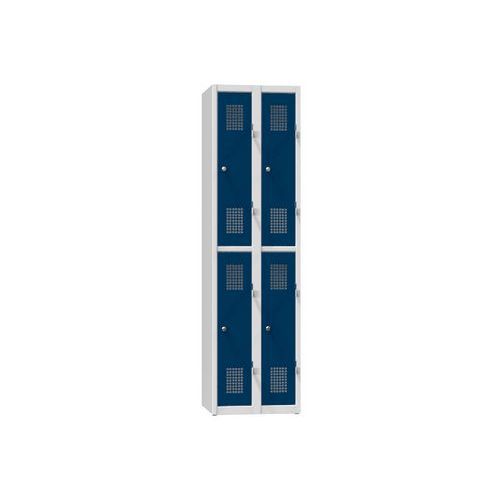 4 rekeszes fém szekrények lábazaton, felezve, 500 x 500 x 1850 mm 4 rekeszes fém szekrények lábazaton, felezve, 500 x 500 x 1850 mm
