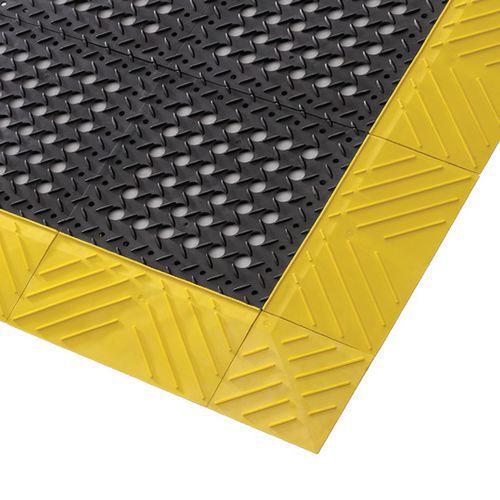 Álláskönnyítő ipari szőnyegek lyukas felülettel, 30 x 30 cm