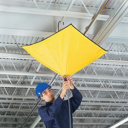 Rendszer a tetőkről szivárgó víz elvezetésére - esernyő alakú